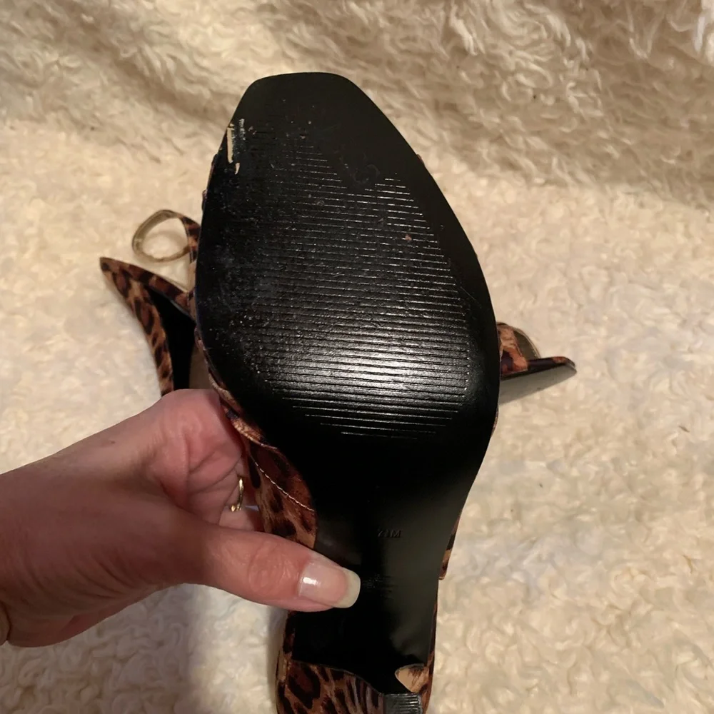 NWOB Guess Animal print Sling back heels